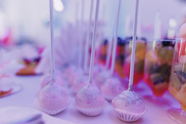 Kreatywne Pomysły na Dekoracje Tematyczne dla Twojego Firmowego Eventu